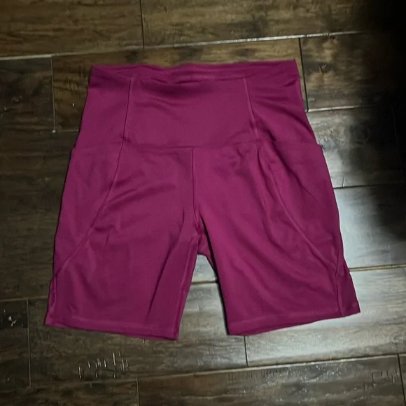 All in Motion Biker Shorts - Picture 1 of 2
